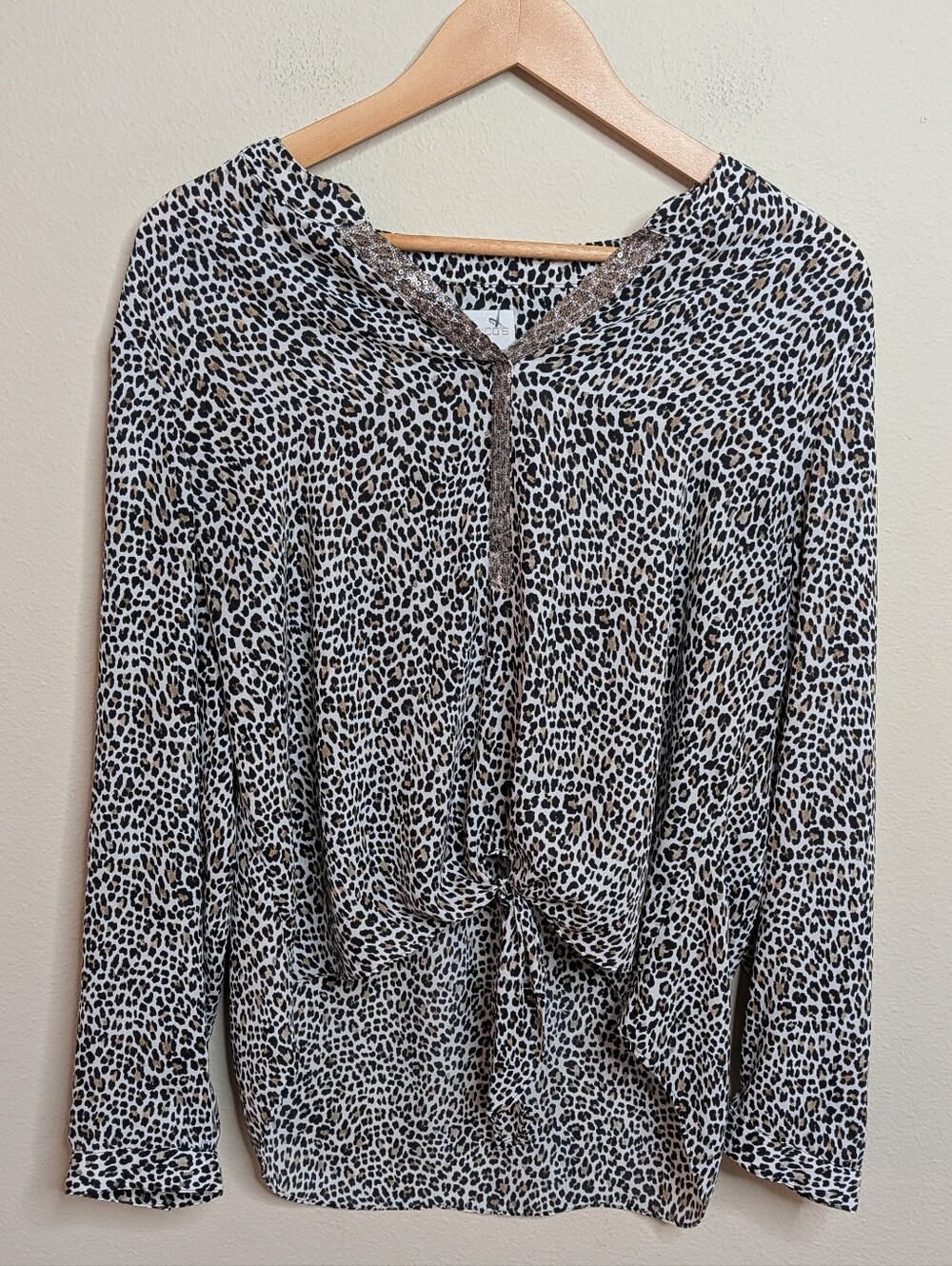 Chico's Leopard Print Tie Front Top Sequin Trim Sz 2 (L)